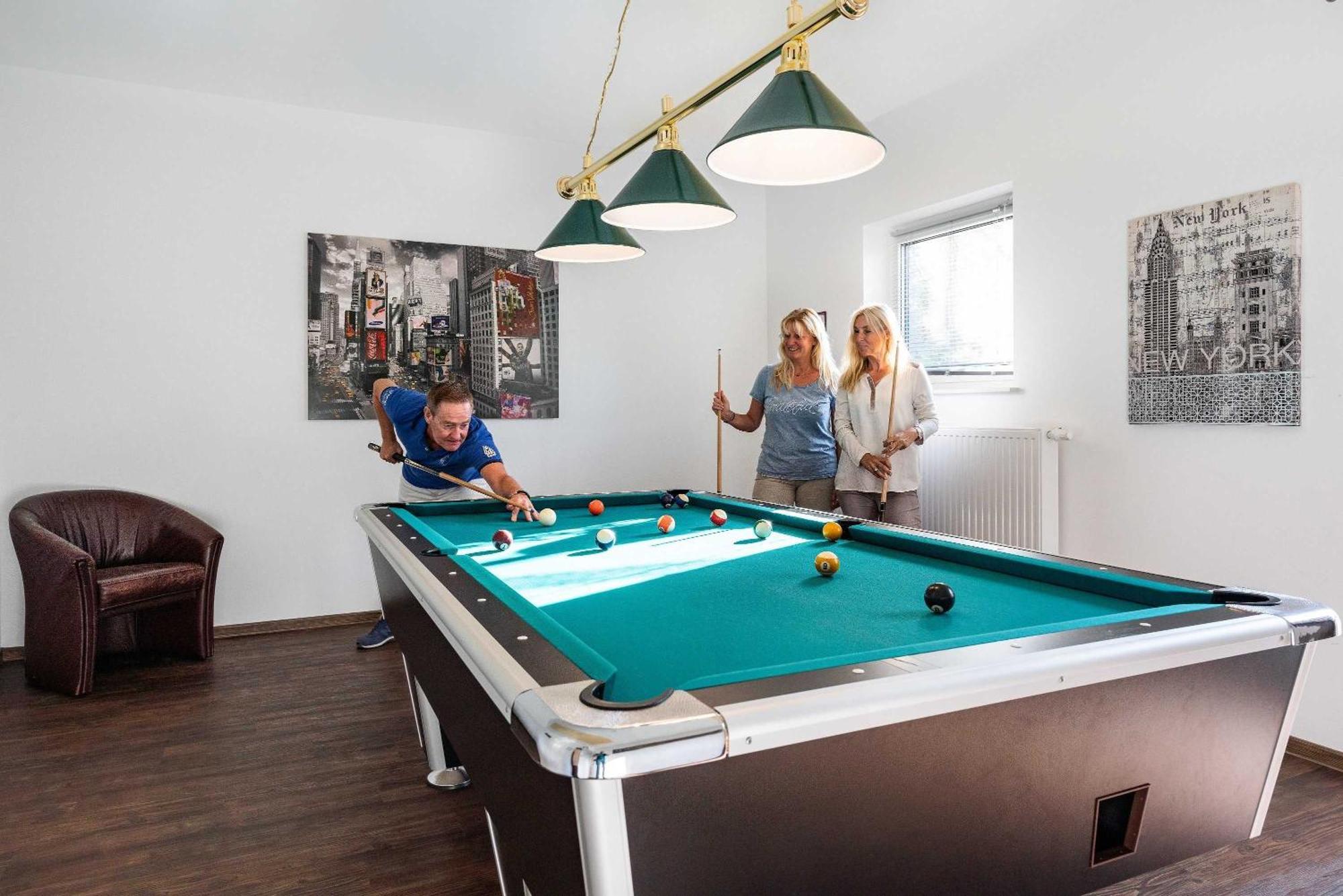 Terrassenwohnung "Inselhain" - Oase Am Haff Garz  Extérieur photo